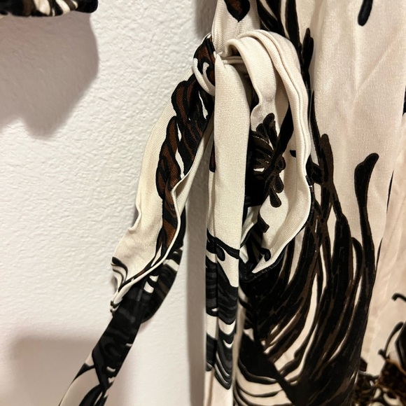 Hale Bob silk wrap dress feather pattern Small - Picture 5 of 8